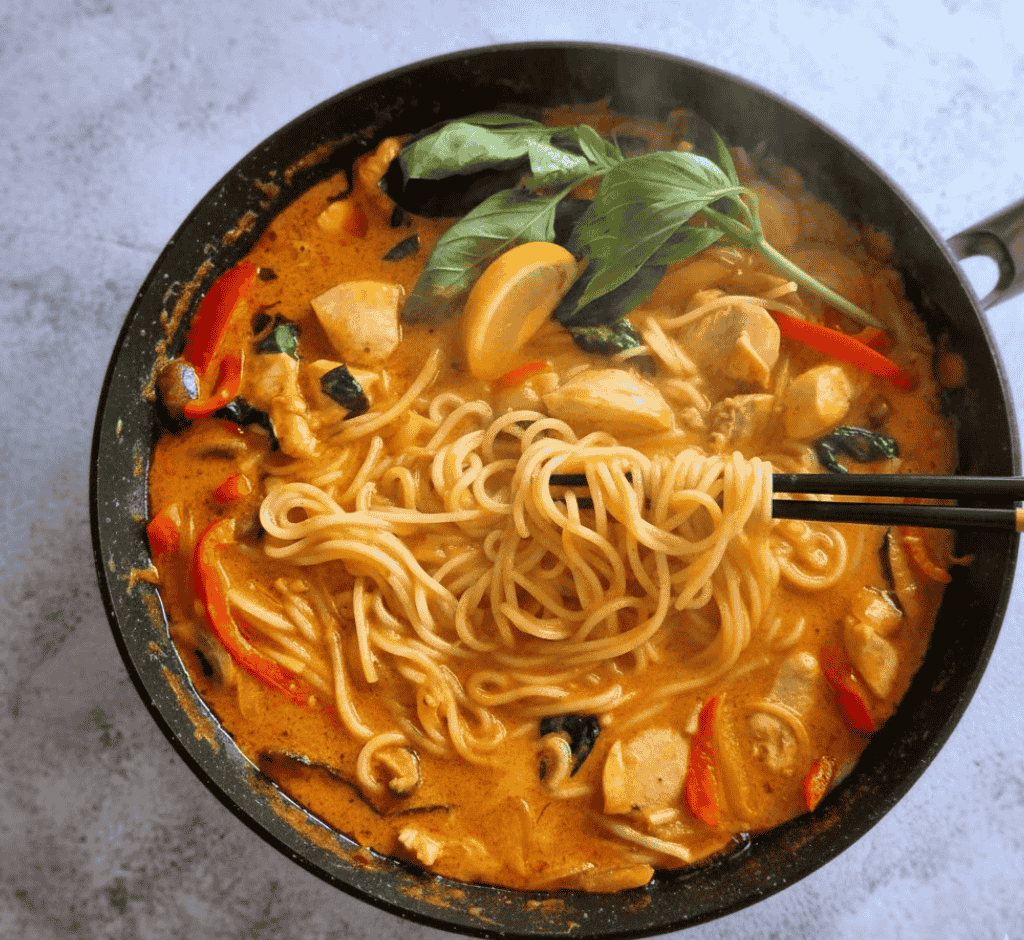 Thai Noodles with Red Curry